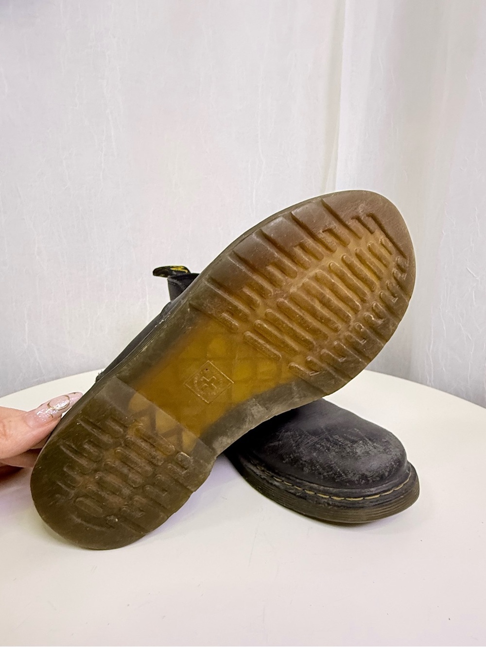 DR. MARTENS JUNIOR 2976 SOFTY T LEATHER CHELSEA BOOTS - Picture 9 of 12